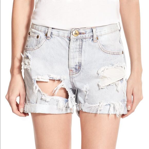 One Teaspoon Womens Light Wash "Chargers" Distressed Cuffed Denim Shorts 24 - Picture 4 of 11